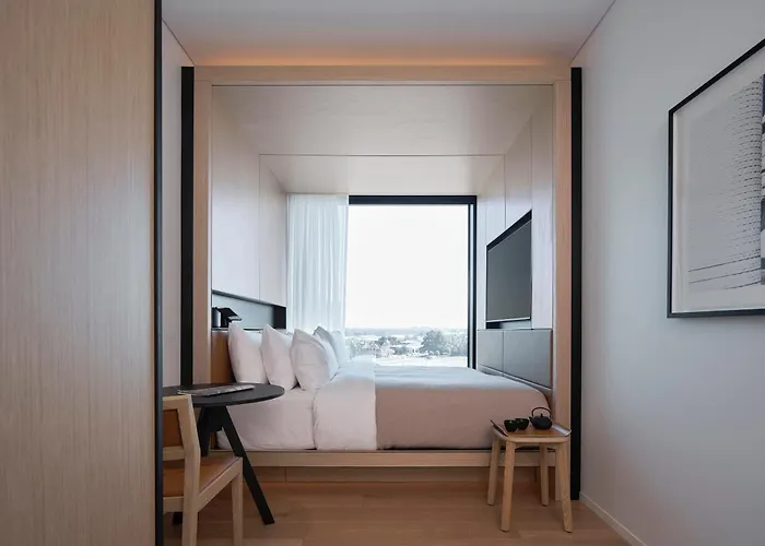 Little National Hotel Adelaide