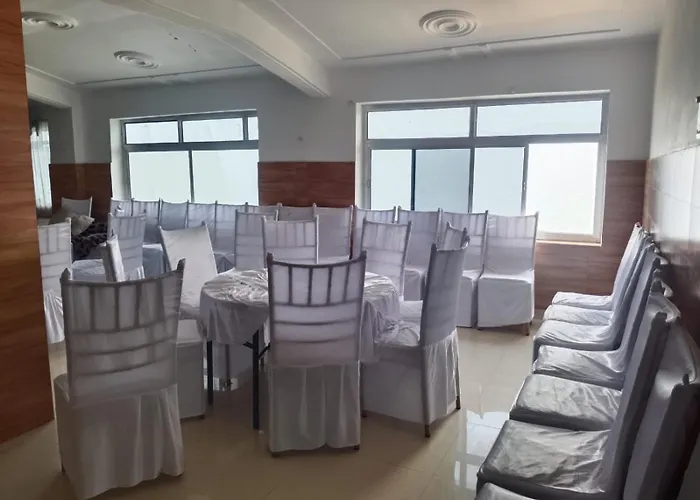 Hotel Gaurav Palace New Tehri