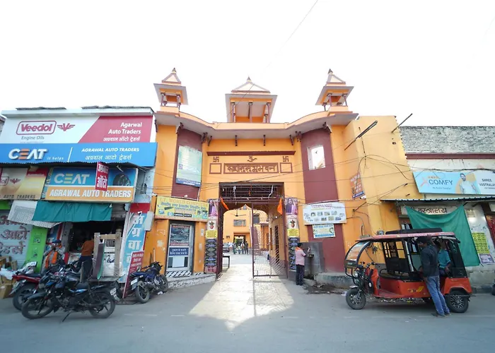 Mumuksh Bhawan - Near Assi Ghat Varanasi