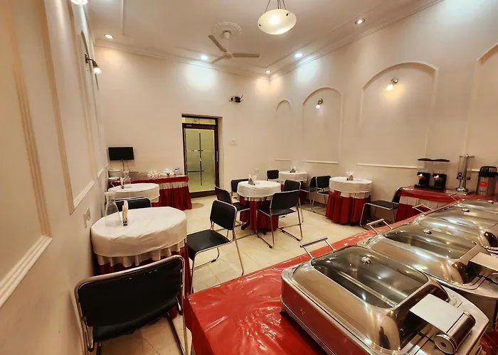 Hotel Housez43 Kolkata