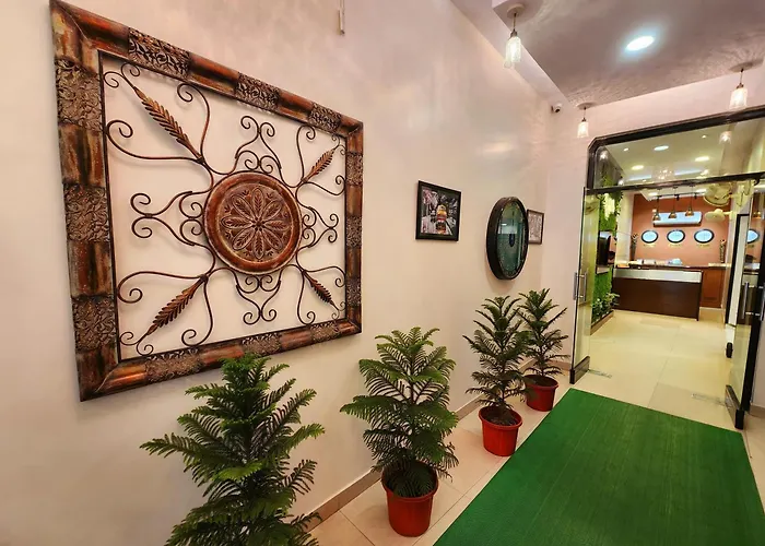 Hotel Housez 43 Kolkata