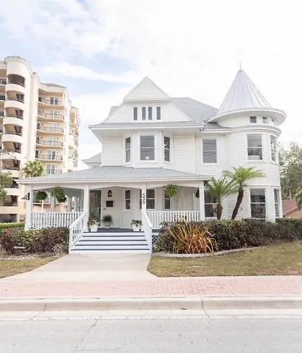 The Parrish Grove Inn Cocoa