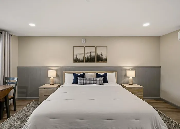 Sullivan Trail Inn And Suites Blakeslee