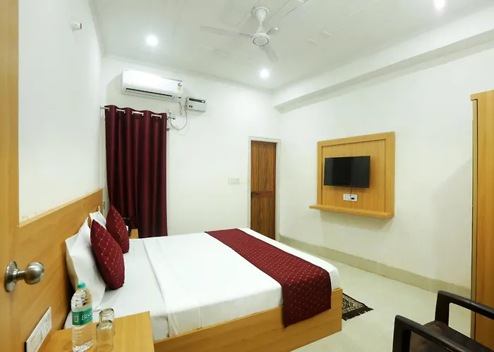 Hotel Roomsity Pride New Delhi