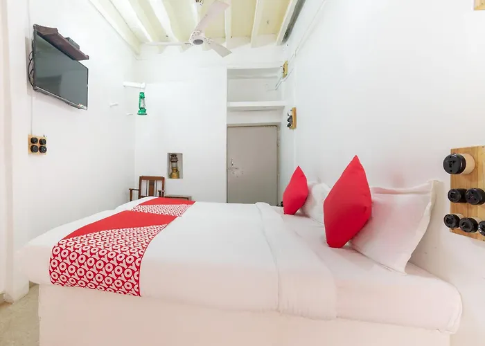 Oyo 41090 Homi House Hotel Solapur