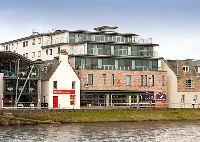 Premier Inn Inverness Centre - River Ness