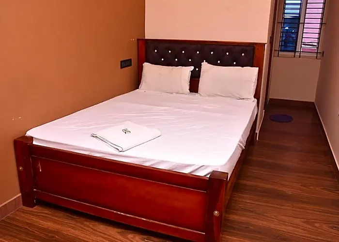 Le Grace Ss Colony Hotel Madurai