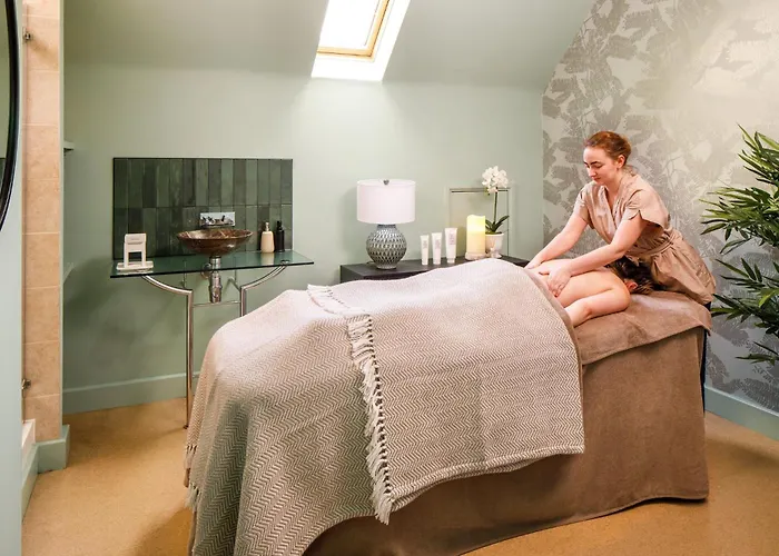 Voco Lythe Hill Hotel & Spa By Ihg Haslemere