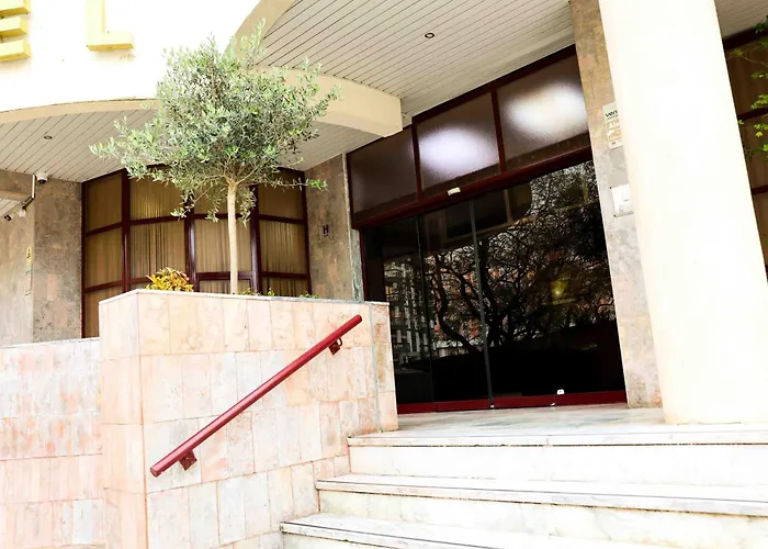 Hotel Arangues Setubal