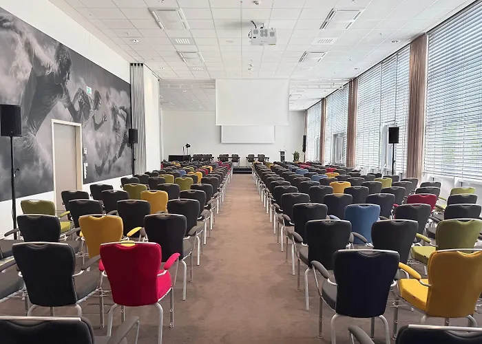 Tulip Inn Hotel Düsseldorf Arena - 2 Minuten Fußweg zur Messe