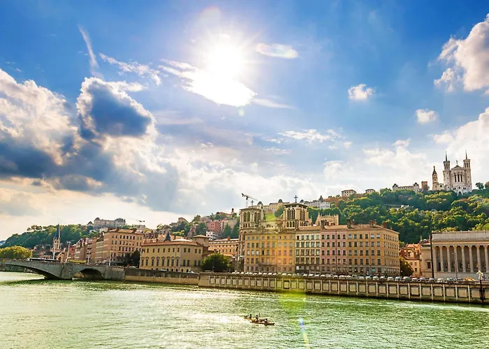 Ibis Styles Lyon Gorge De Loup Saphir Hotel