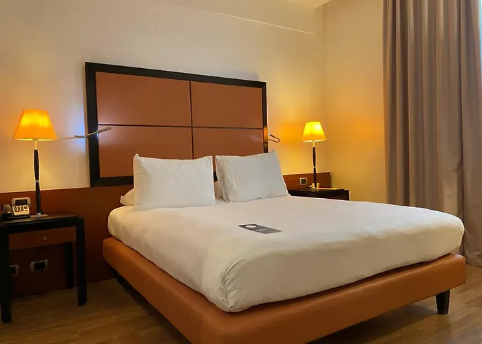 Crowne Plaza Milan - Malpensa Airport By Ihg Hotel Case Nuove 