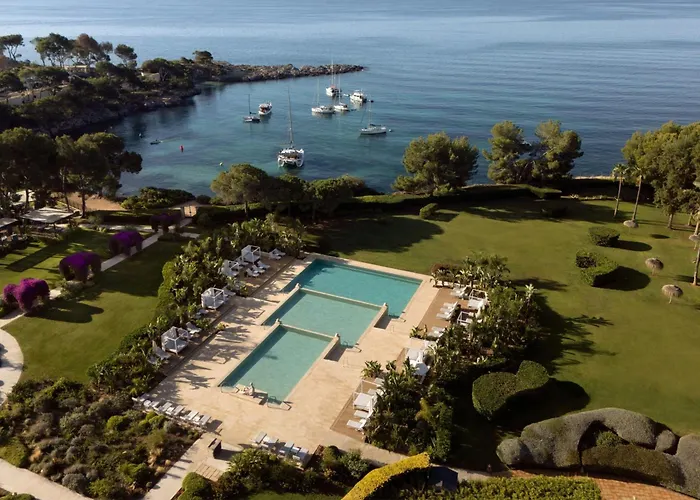 The St. Regis Mardavall Mallorca Resort Palma Nova 