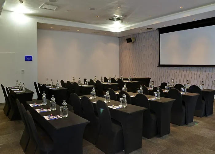 Lagoon Beach Hotel & Spa Cape Town