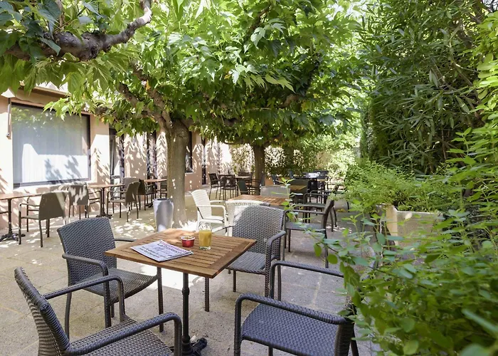 Hotel ibis Avignon Centre Pont De L'Europe