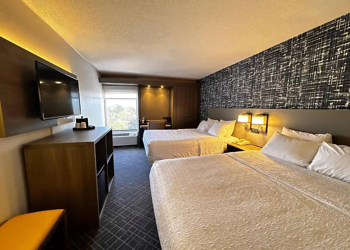 Pittsburgh Airport Inn And Suites Coraopolis