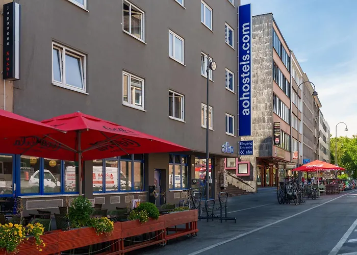 A&O Koeln Dom Otel