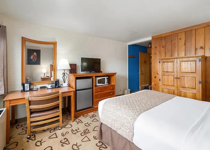 Dude Rancher Lodge Billings