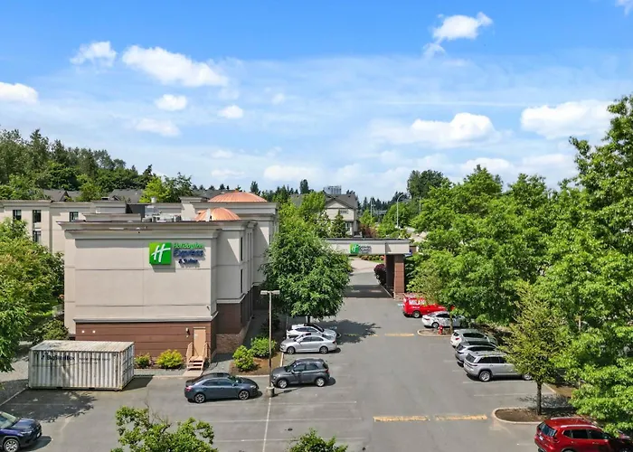 Holiday Inn Express And Suites Surrey By Ihg