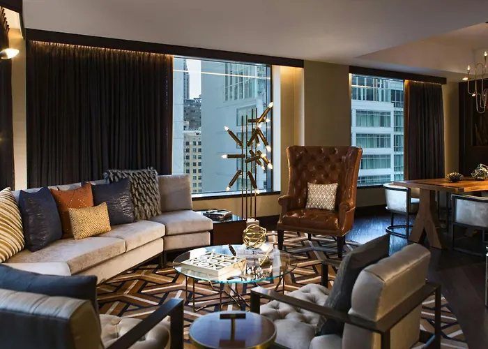 Renaissance Chicago Downtown Hotel