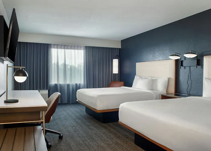 Courtyard By Marriott Wichita East Hotel
