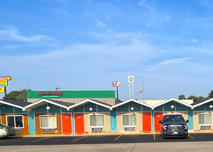 Gray Plaza Motel Benton Rend Lake I-57
