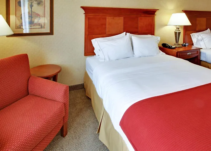 Holiday Inn Express Hotel & Suites Dfw West - Hurst By Ihg