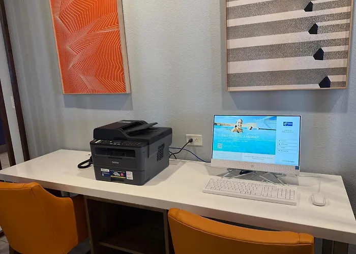Holiday Inn Express & Suites Austin South-Buda By Ihg