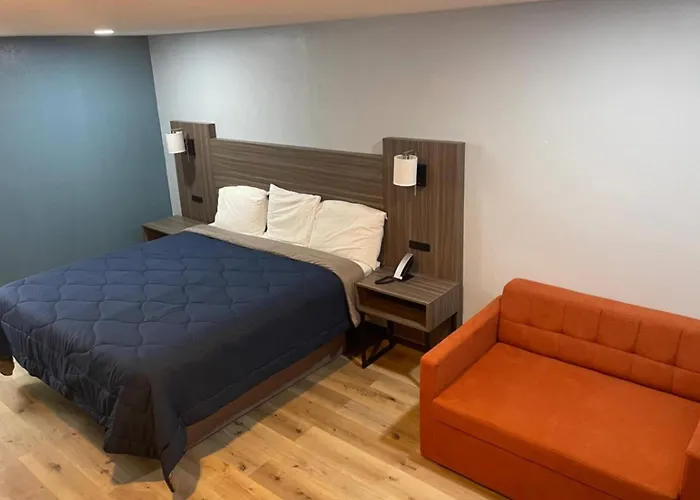 Rodeway Inn & Suites Brookhaven