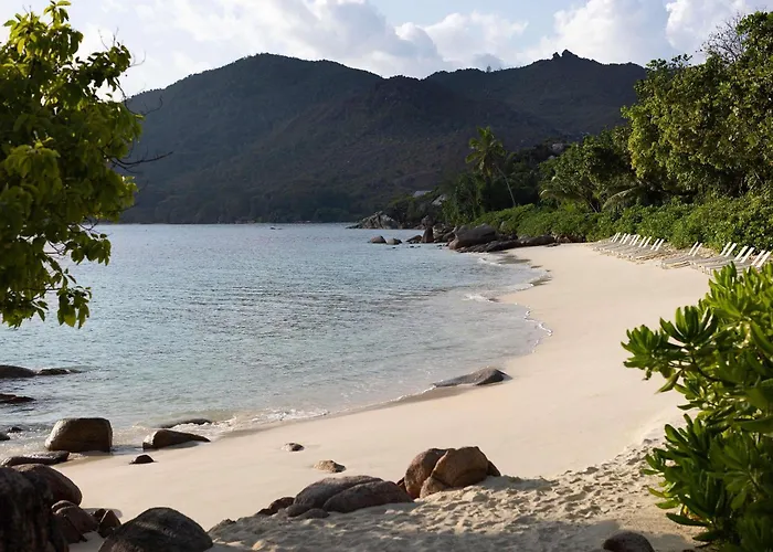 Raffles Seychelles Hotel Anse Lazio