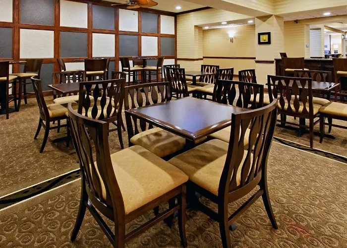 Holiday Inn Express Hotel & Suites Cleburne By Ihg