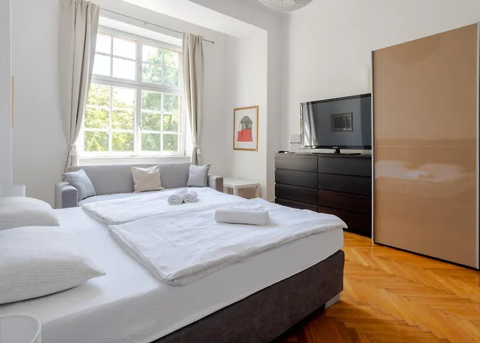 Urban Rooms-- Free Parking-- Ljubljana