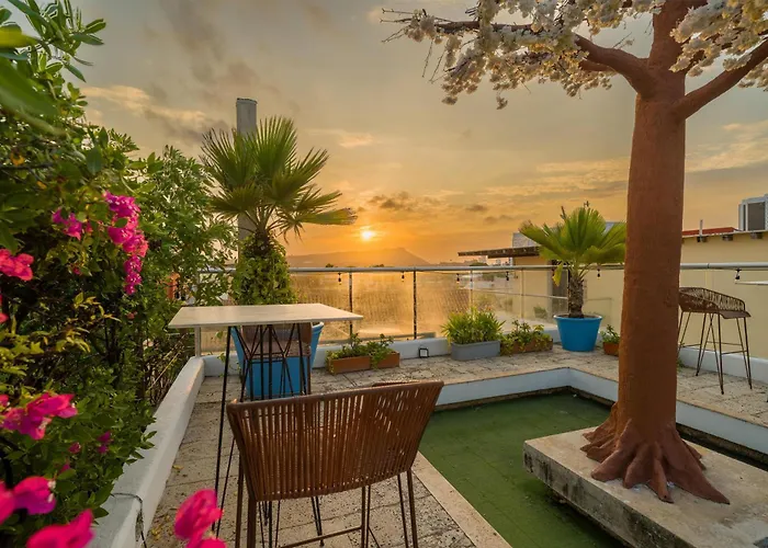 Nacar Hotel Cartagena, Curio Collection By Hilton