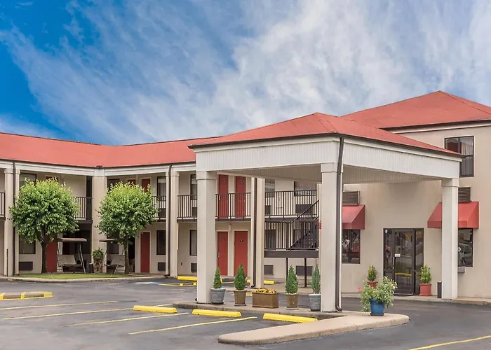 Super 8 By Wyndham Bryant Little Rock Area Motel