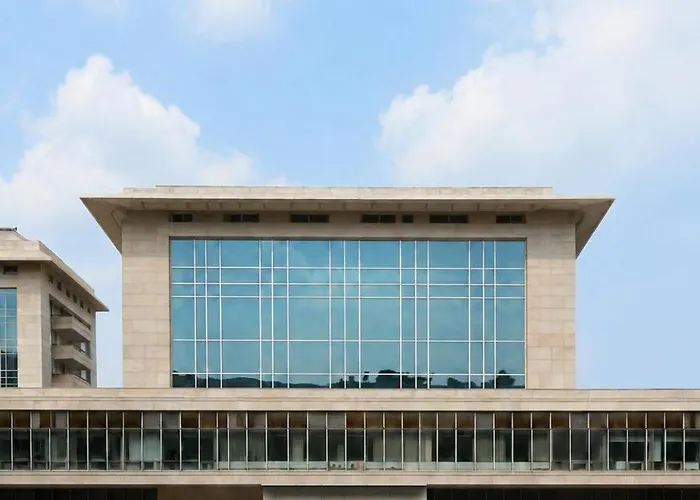 Zone Connect By The Park Saket New Delhi Hotel