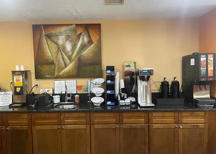Microtel Inn & Suites Newport News