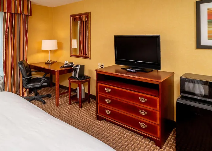 Holiday Inn Express And Suites Hazard By Ihg