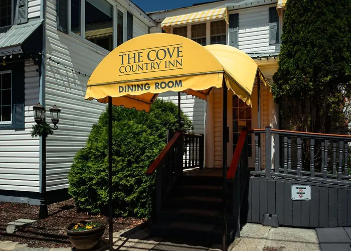 The Cove Inn Westport