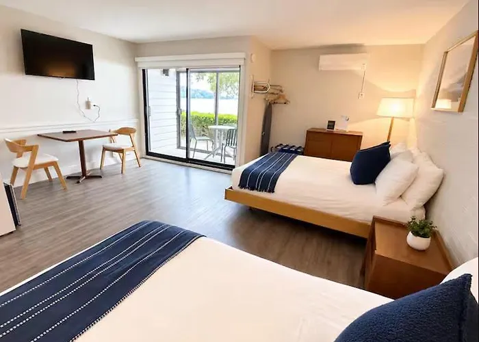 Sechelt Inn