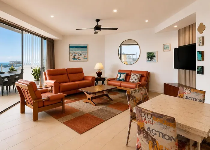 Space Holiday Apartments Maroochydore
