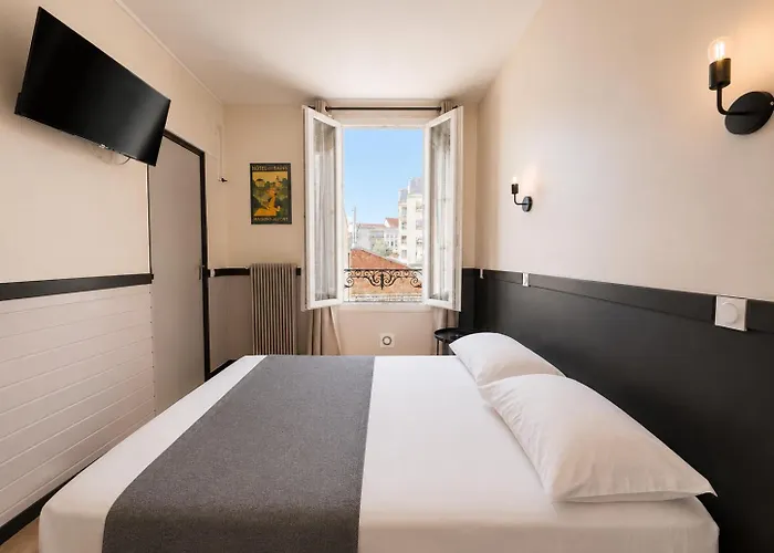 Hotel Des Bains 24H 7J Paris Centre A 10 Min Maisons-Alfort