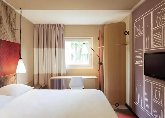 Ibis Compiegne Hotel