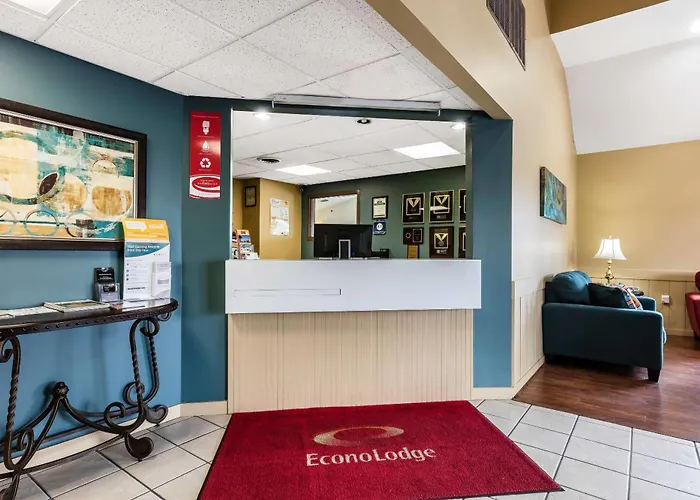 Econo Lodge Inn & Suites Dickson