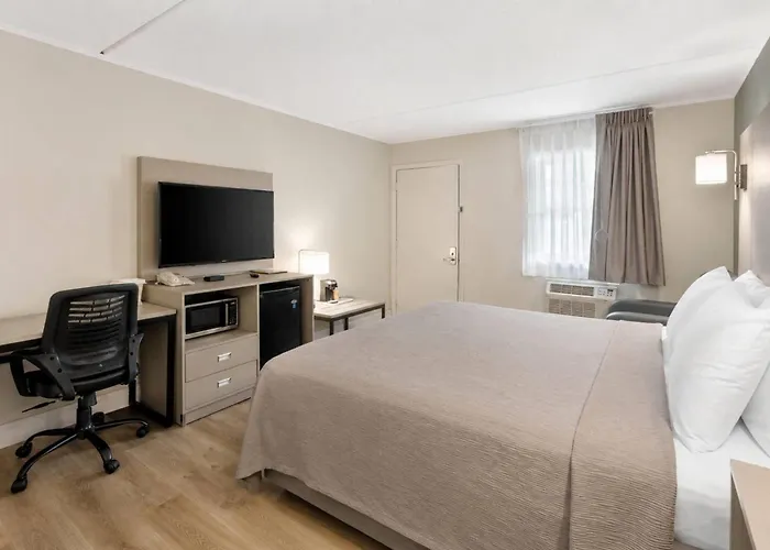 Quality Inn Lancaster Smoketown (Lancaster County)