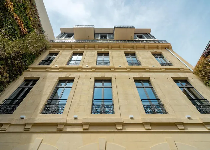 Hotel C2 Marseilles