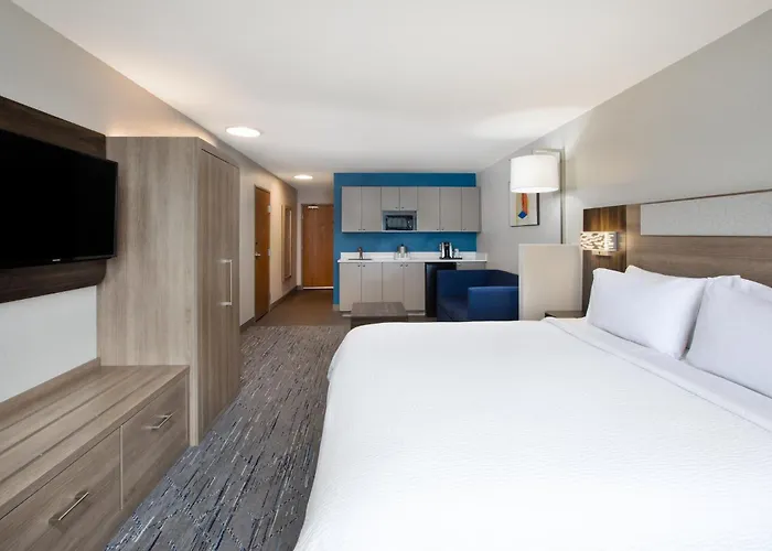 Holiday Inn Express & Suites Buffalo By Ihg
