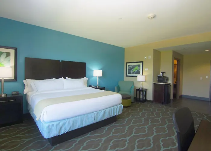 Holiday Inn Express Hotels & Suites Cuero By Ihg