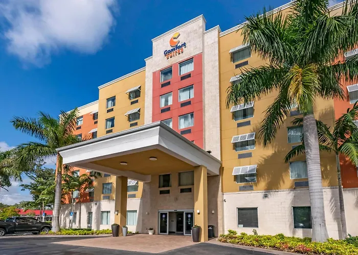 Comfort Suites Fort Lauderdale Airport South & Cruise Port Dania Beach