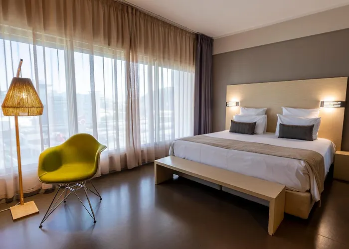 Hotel Du Centre Appart Hotel Business Avec Parking Gratuit A Noumea