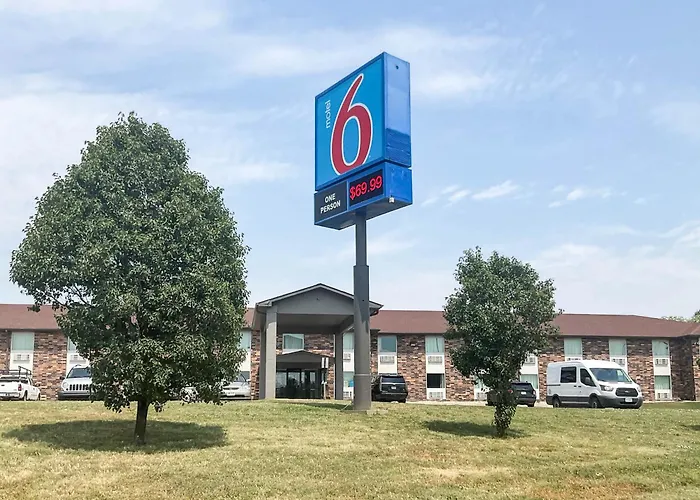 Motel 6 Omaha - Central La Vista